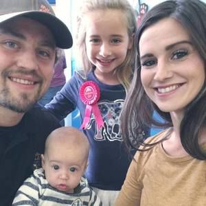 Meet your Posher, Mindy